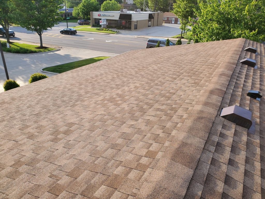 Glen Ellyn roofing contractor shows after photo of roof with shingles
